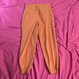 Vuori Jogger Daily Jogger Womens S Stretch High Waisted Drawstring Fig Color